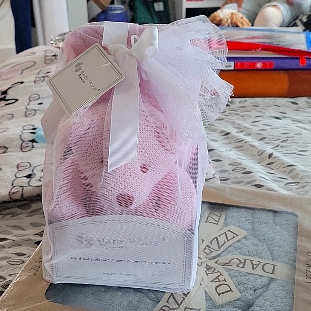 Baby bear and blanket set